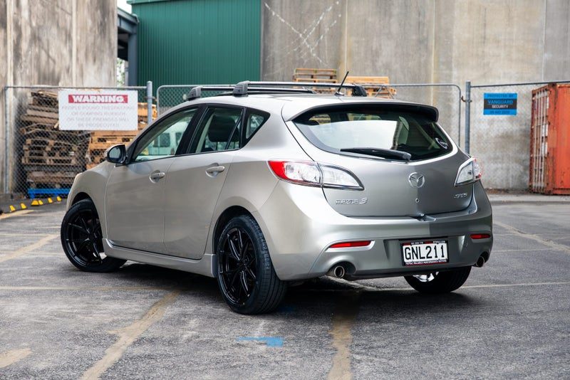 2012 Mazda 3 SP25 w/SUNROOF!, photo 3