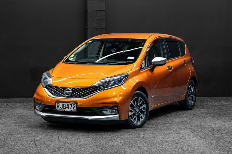 2017 Nissan Note e-POWER | Hybrid!