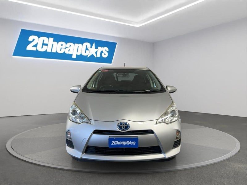 2013 Toyota Aqua S, photo 2