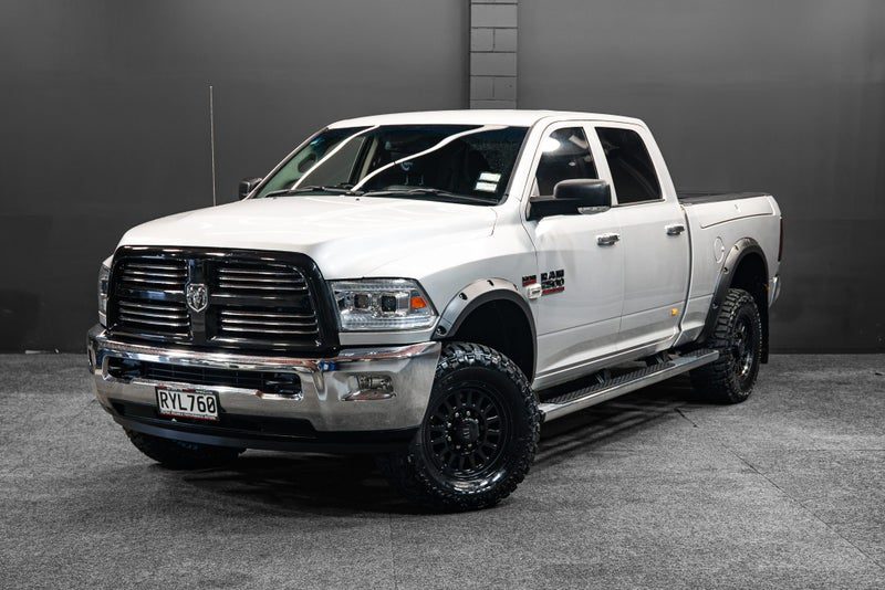 2017 Ram 2500 Heavy Duty | 6.4 Hemi Big Horn SLT
