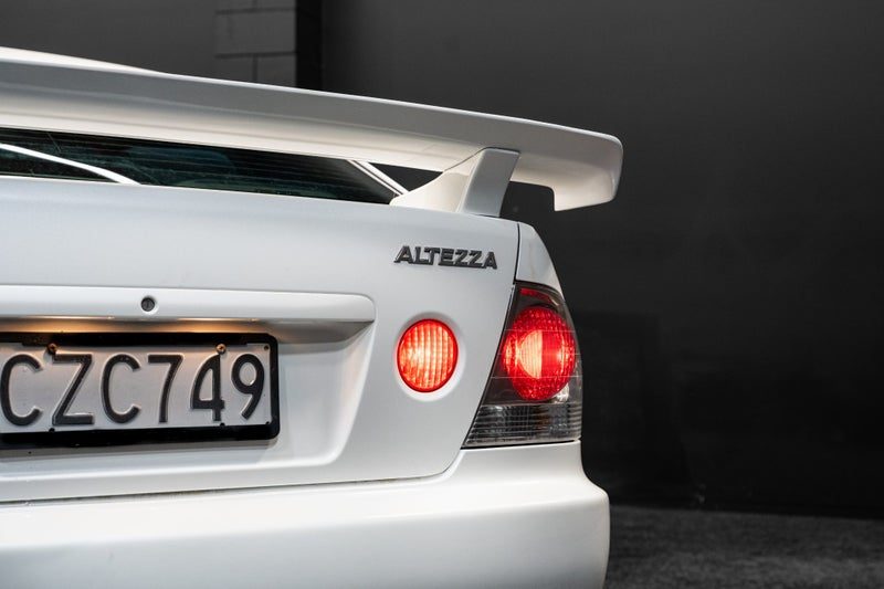 2001 Toyota Altezza RS200 Z 6SP Manual!, photo 3