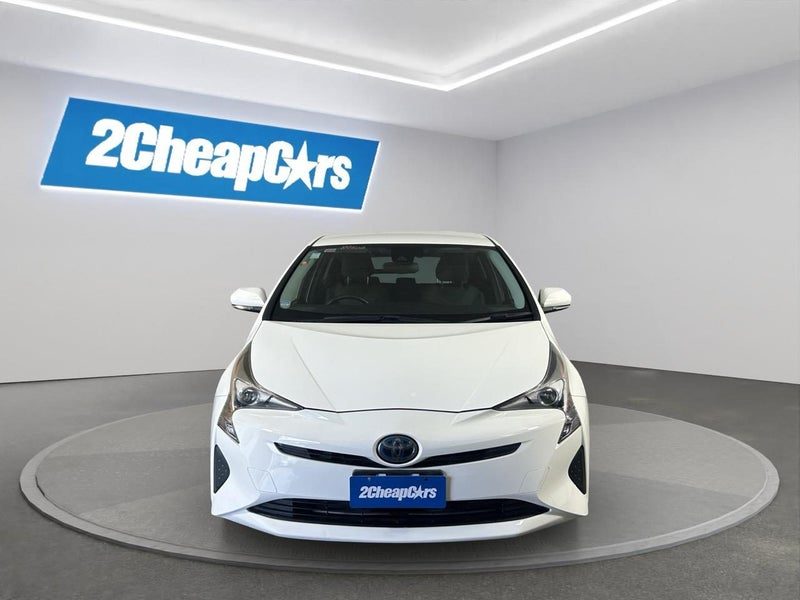 2017 Toyota Prius New Shape S, photo 2