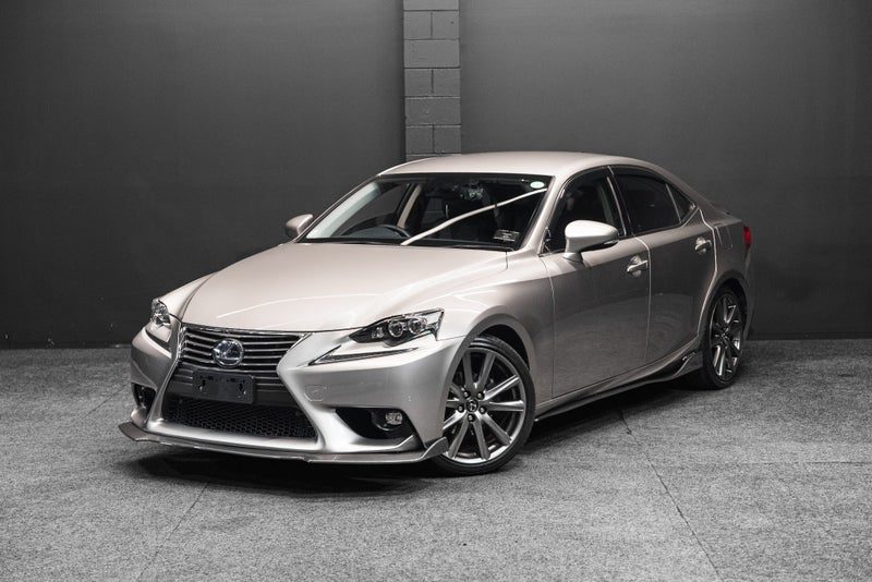 2014 Lexus IS 300h Hybrid | Luxury Sedan