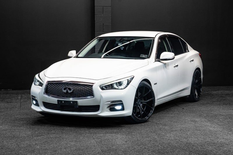2014 Nissan Skyline 350GT HYBRID | FRESH IMPORT!