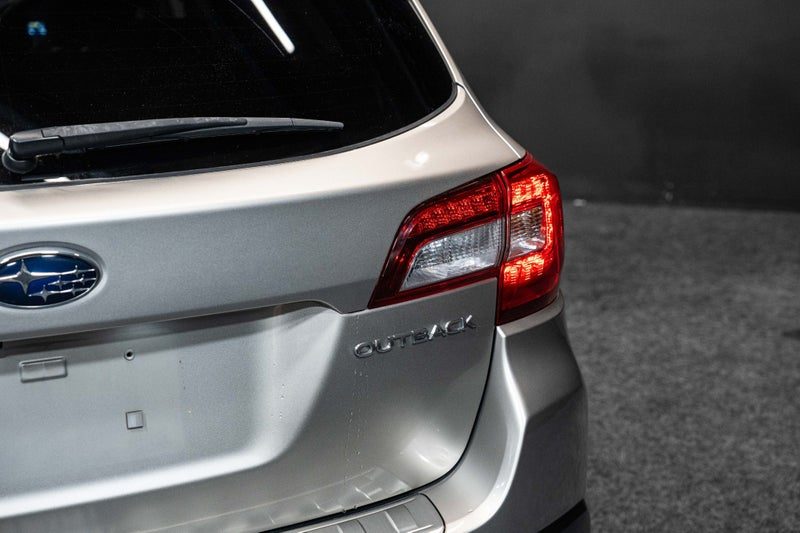 2014 Subaru Legacy Outback Limited | 2.5L AWD!, photo 3
