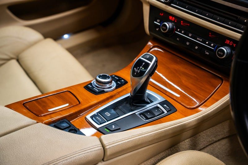 2012 BMW 5 Series 528i | 3.0L RWD w/Sunroof!, photo 3