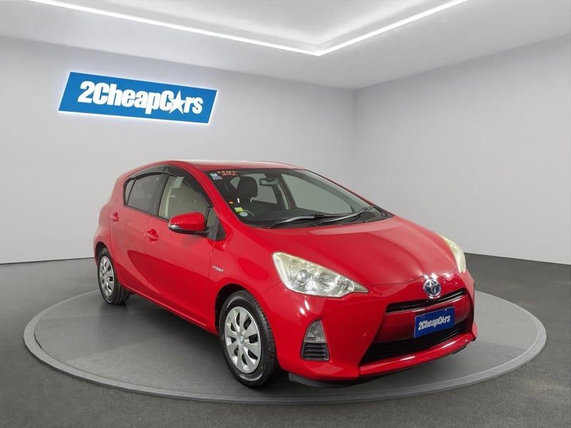 2013 Toyota Aqua S, photo 3