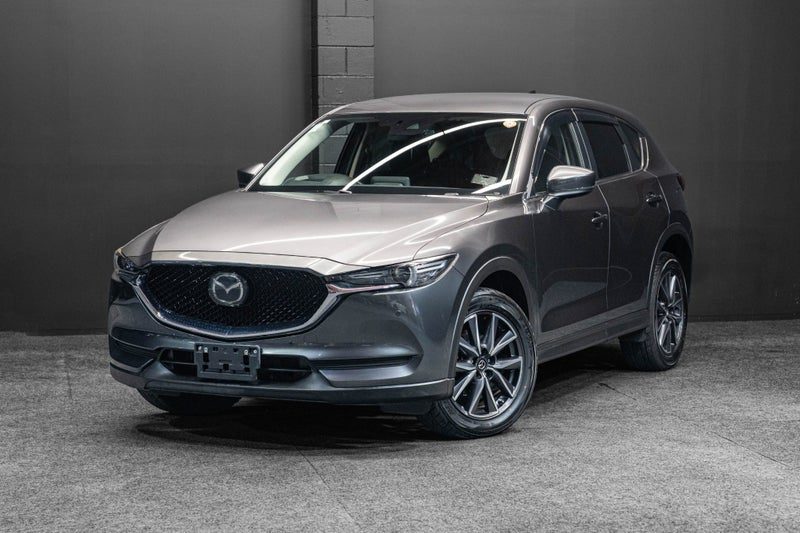 2017 Mazda CX-5 20S | PROACTIVE - FRESH IMPORT!