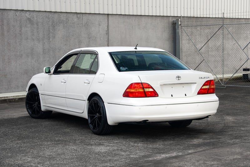 2002 Toyota Celsior 280BHP V8 w/SUNROOF!, photo 2