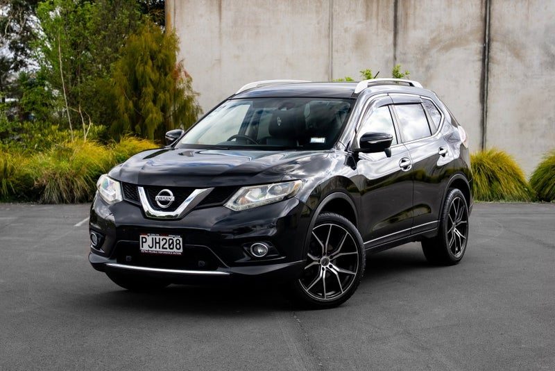 2014 Nissan X-Trail 2.0L 4WD!