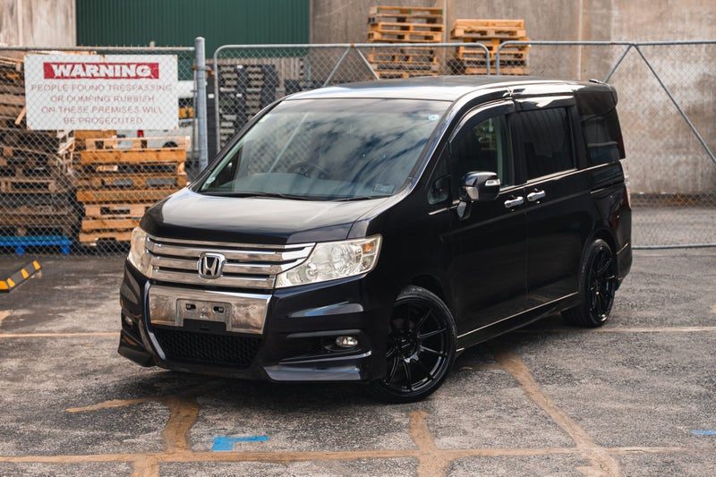 2012 Honda Step Wagon Spada Z | 8 Seater MPV!