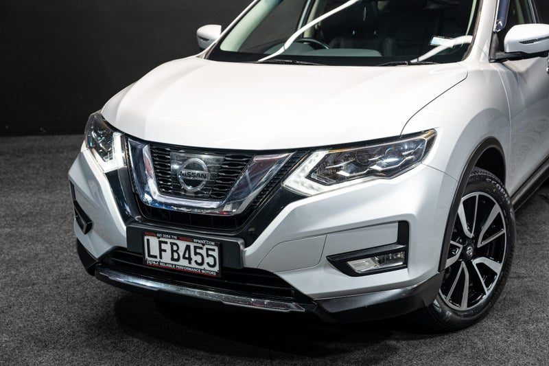 2018 Nissan X-Trail TI | Premium 4X4 w/SUNROOF!, photo 2