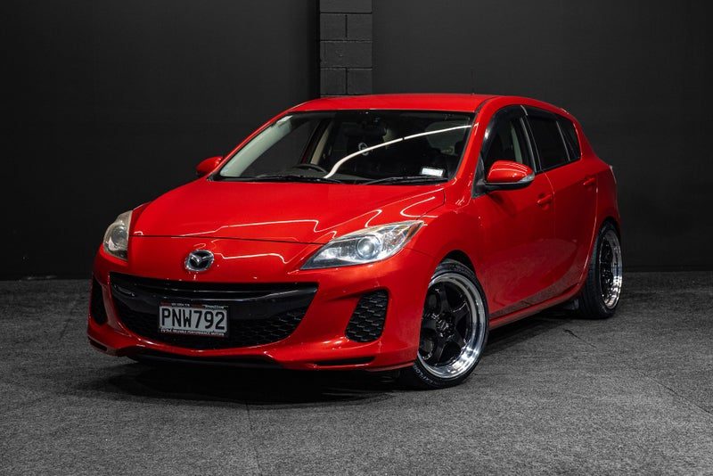 2011 Mazda Axela New RPM Wheels!