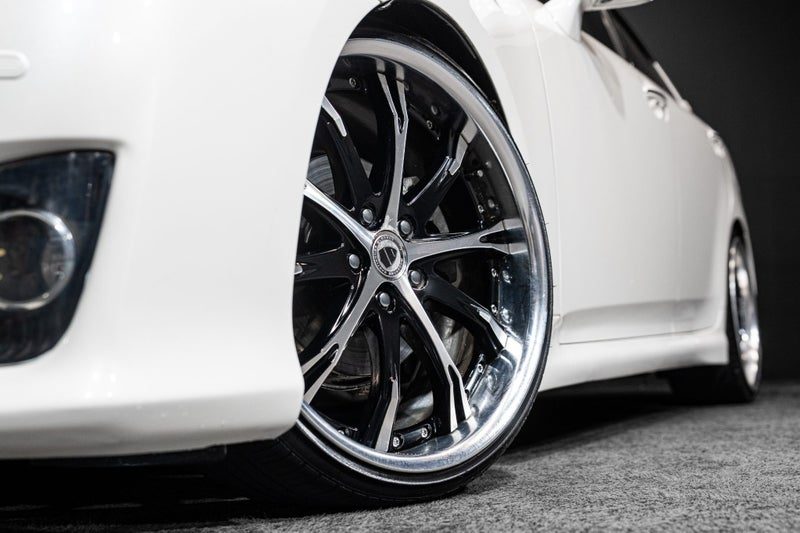 2013 Toyota Crown Certed on Adjusties!, photo 3