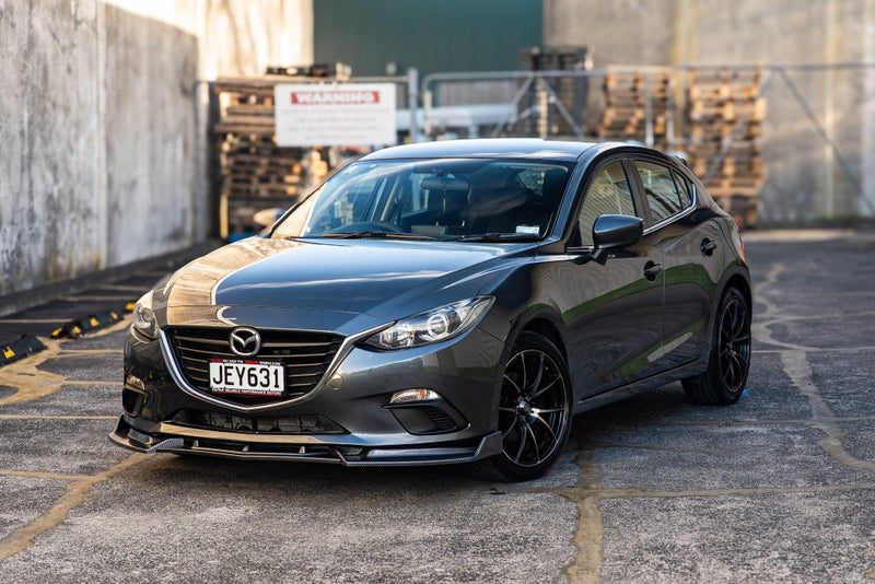 2014 Mazda 3 2.0L Sports Hatch!