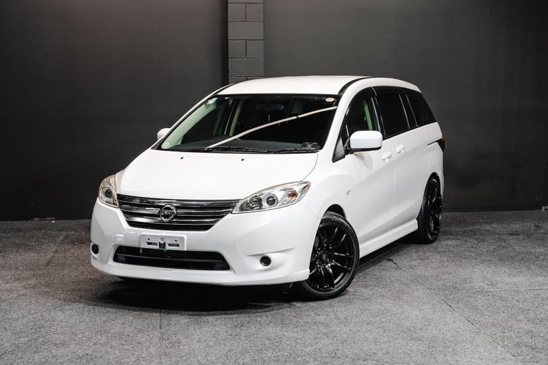 2014 Nissan Lafesta Highway Star | 7-Seater!