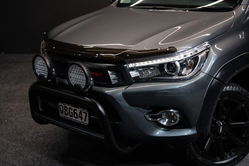 2018 Toyota Hilux SR5 6SP Manual, photo 3