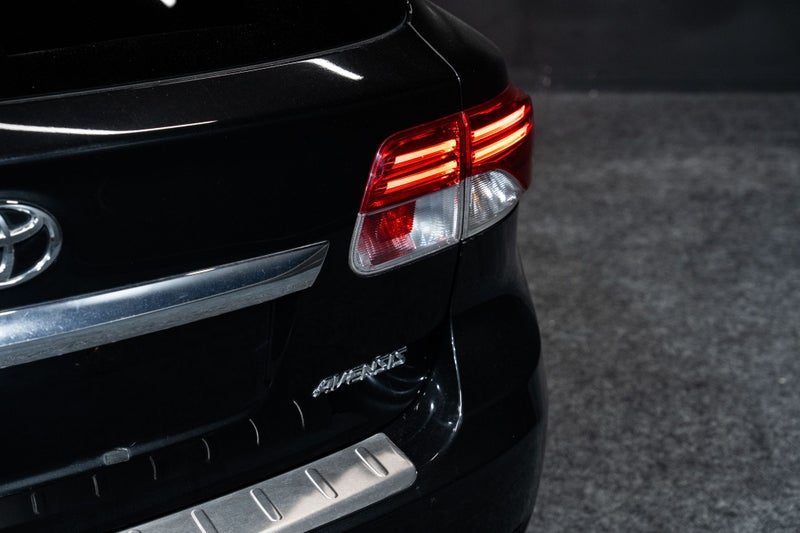 2014 Toyota Avensis 2.0L Reliable Wagon!, photo 3