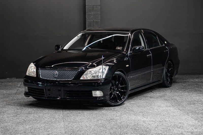 2005 Toyota Crown Athlete | FRESH IMPORT!
