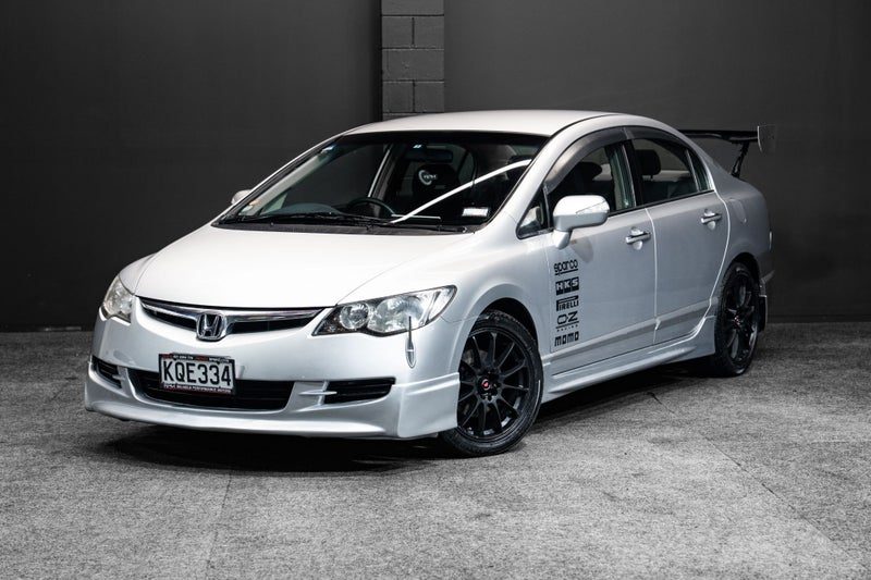 2006 Honda Civic FD1 | Body Kit + Spoiler!