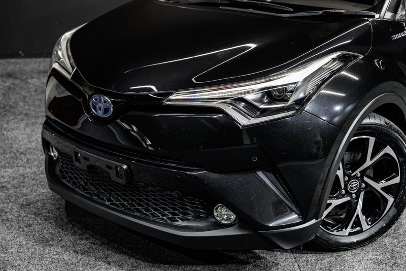 2017 Toyota C-HR Hybrid | Fresh Import, photo 3