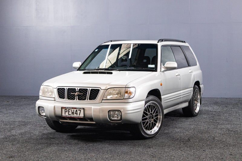 2000 Subaru Forester 5SP 2.0L Turbo!
