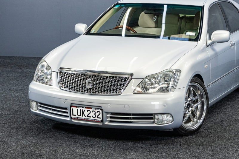 2007 Toyota Crown 3.0L RWD Cruiser!, photo 2