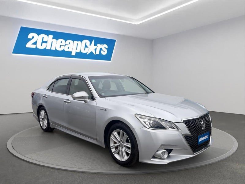 2013 Toyota Crown Hybrid Athlete S, photo 3