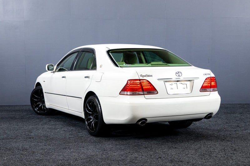 2005 Toyota Crown 3.0L V6 | GRADE 4 IMPORT!, photo 3