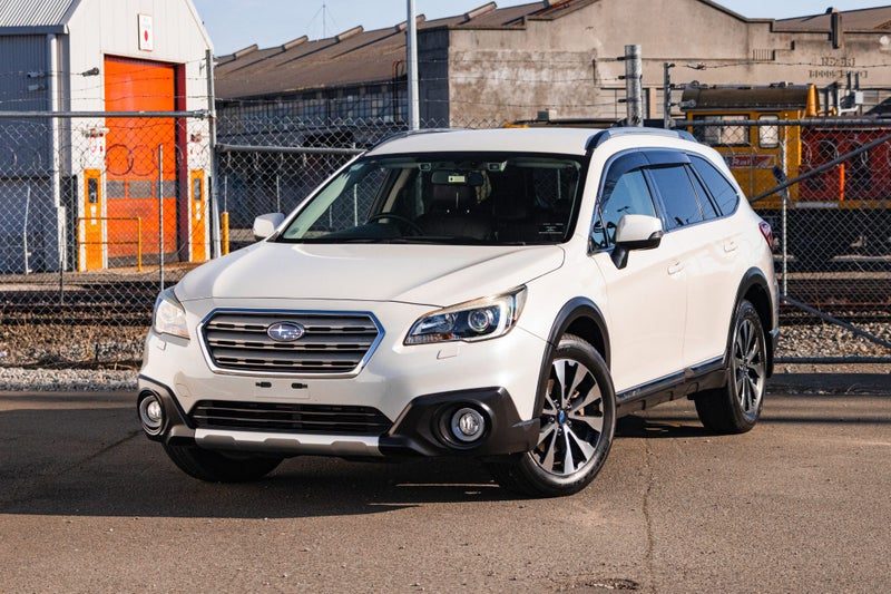 2014 Subaru Legacy Outback Limited | 2.5L AWD!