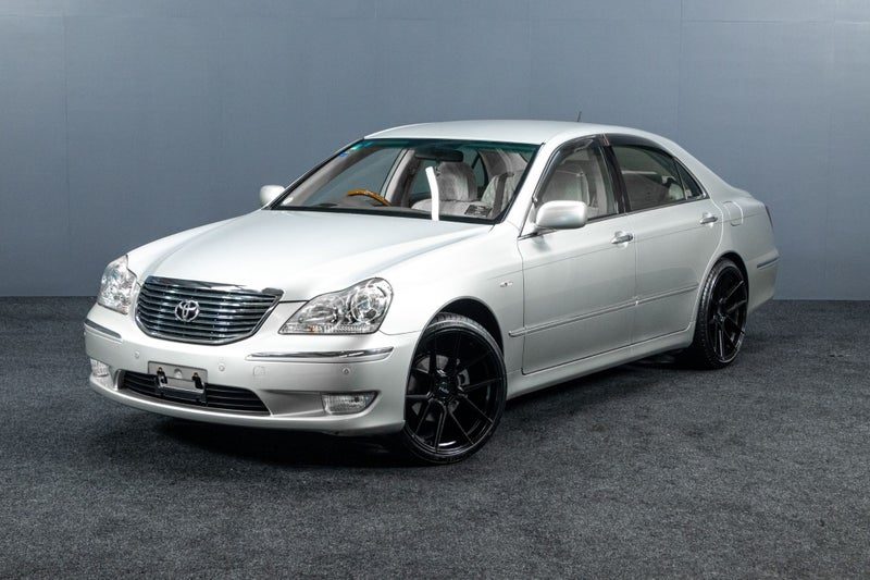 2005 Toyota Crown Majesta Type A | V8 280HP!