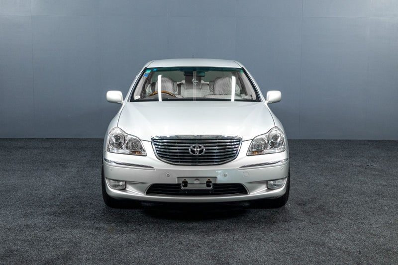 2005 Toyota Crown Majesta Type A | V8 280HP!, photo 2