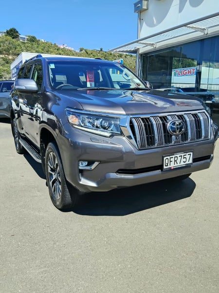 2023 Toyota Land Cruiser Prado VX