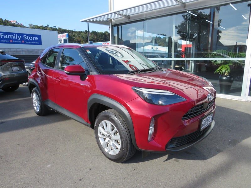 2025 Toyota Yaris Cross GX, photo 2