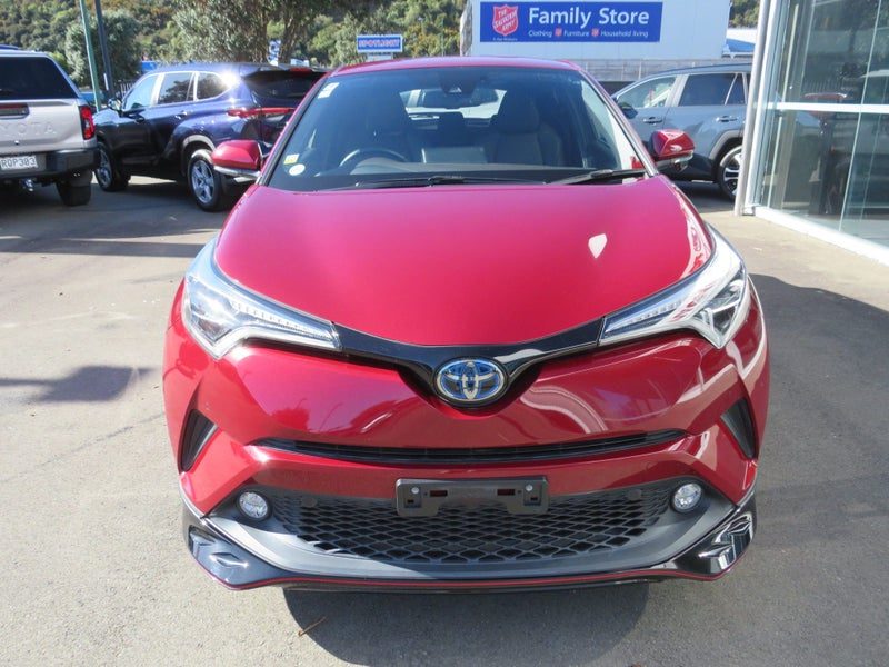 2018 Toyota C-HR 1.8 Hybrid G 5 Dr SUV CVT FWD, photo 3