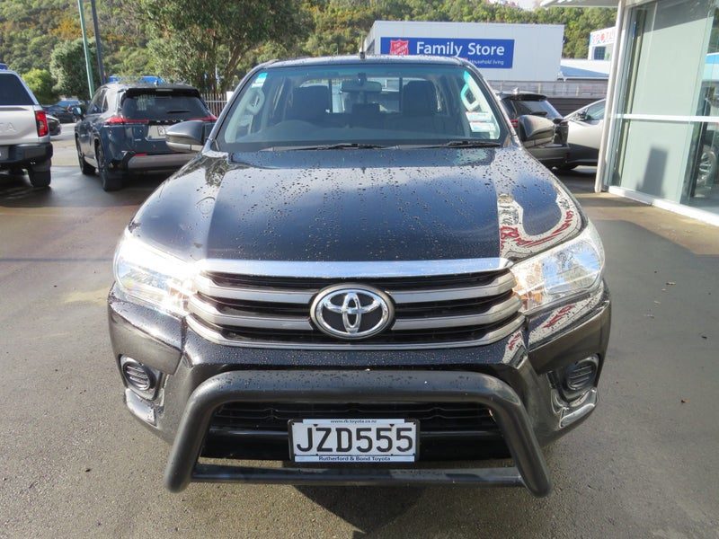 2016 Toyota Hilux 2WD S 2.8DT DOUBLE CAB UTE/4 5MT, photo 3