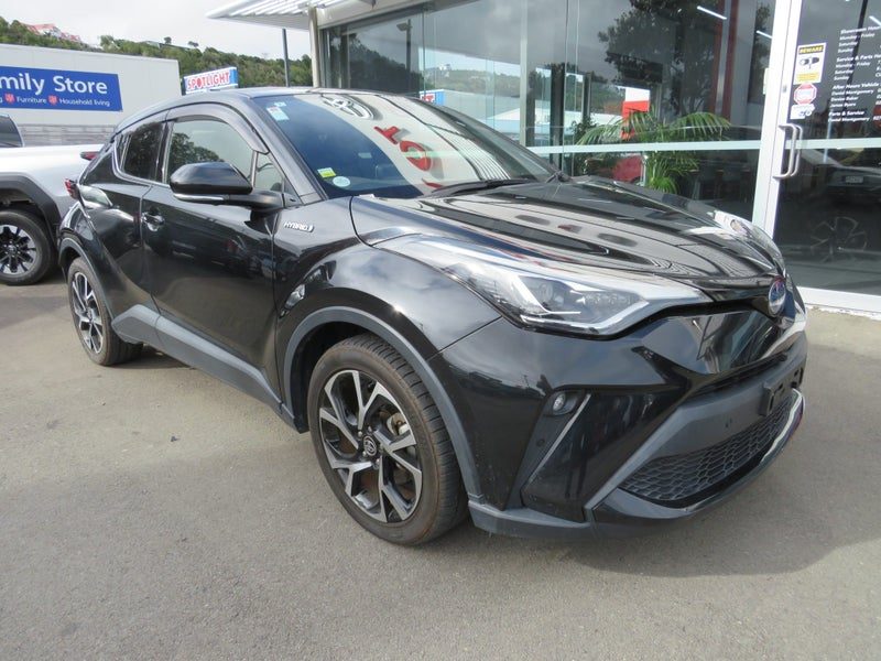 2020 Toyota C-HR 1.8 Hybrid G 5 Dr SUV CVT FWD, photo 2
