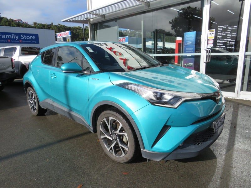 2018 Toyota C-HR 1.2PT CVT FWD SUV/5D/5S, photo 2