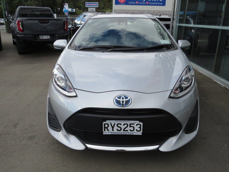 2021 Toyota Aqua S, photo 3