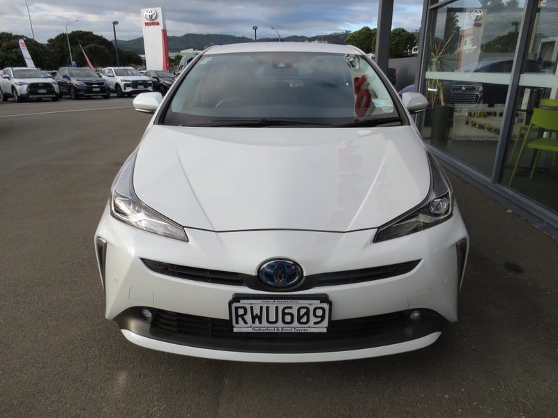 2021 Toyota Prius 1.8 Hybrid S, photo 3