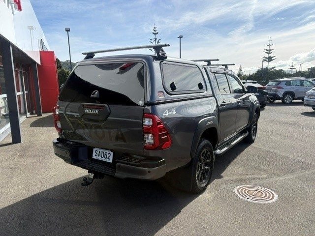 2022 Toyota Hilux SR5 Cruiser 4WD, photo 2