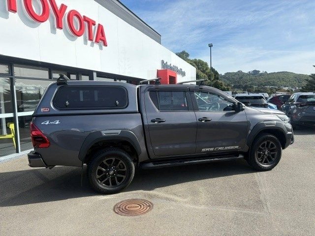 2022 Toyota Hilux SR5 Cruiser 4WD, photo 3
