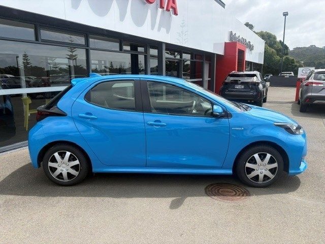 2023 Toyota Yaris GX 1.5P HV, photo 2