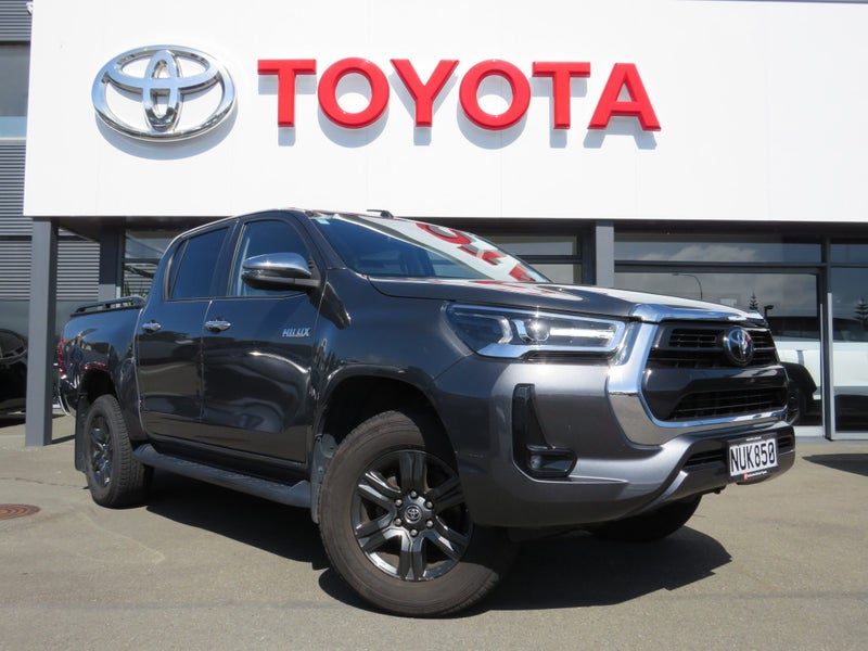 2021 Toyota Hilux SR5 2WD