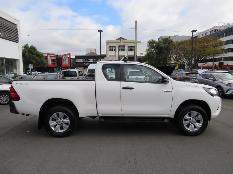 2019 Toyota Hilux SR 2.8DT 6AT 2WD, photo 3