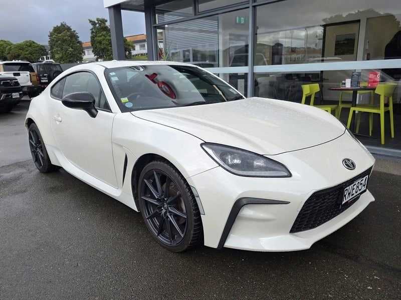 2023 Toyota GR86 RZ 2.4P, photo 2