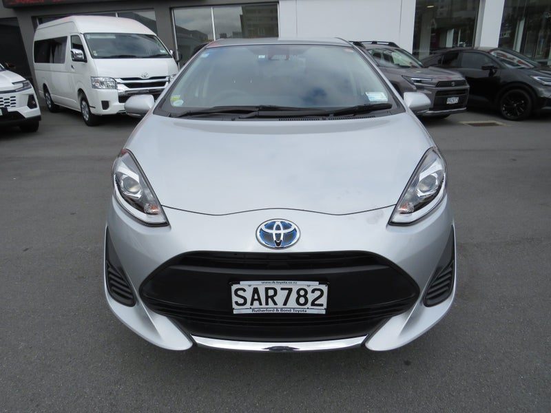 2021 Toyota Aqua 1.5 Hybrid S 5 Dr Hatch, photo 2
