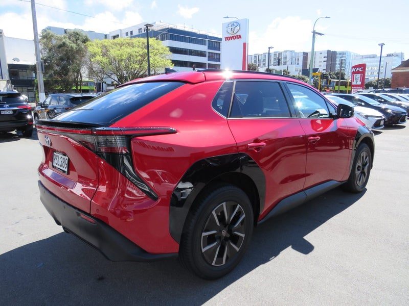 2026 Toyota bZ4X Pure BEV FWD SUV, photo 3
