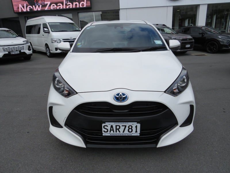 2021 Toyota Yaris 1.5 Hybrid X, photo 3