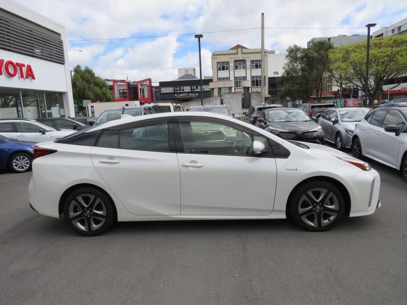 2019 Toyota Prius ST, photo 3
